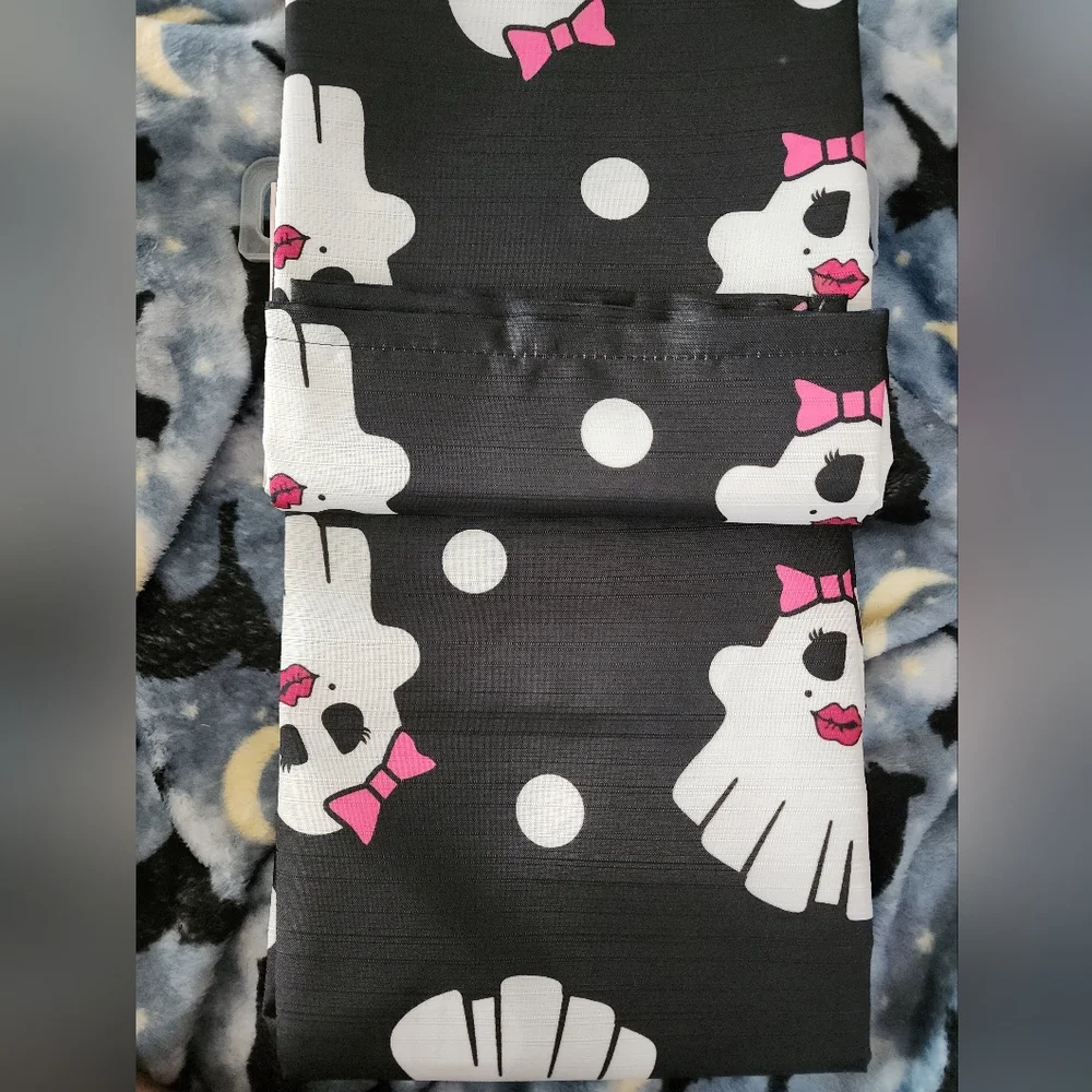 NWT Betsey Johnson Black and White Ghost Shower Curtain/ PERFECT FOR HALLOWEEN👻